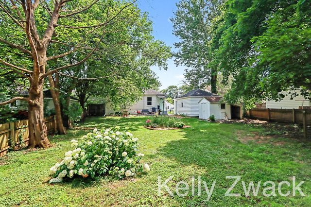 830 Edison Street, Kalamazoo, MI 49004