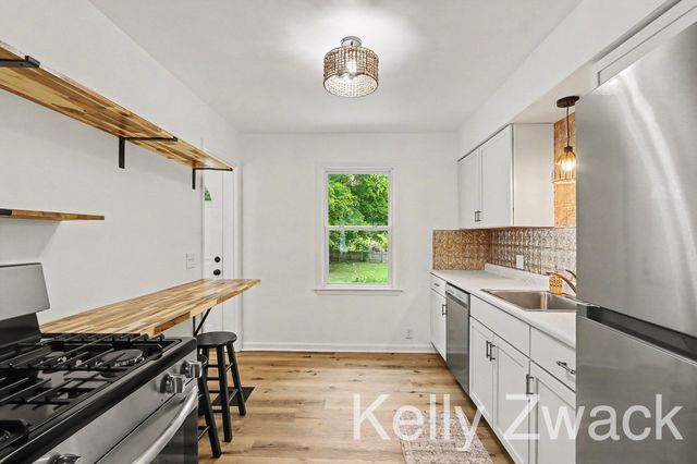 830 Edison Street, Kalamazoo, MI 49004