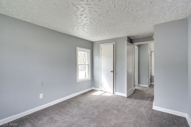 1090 Greenwood Avenue, Akron, OH 44320