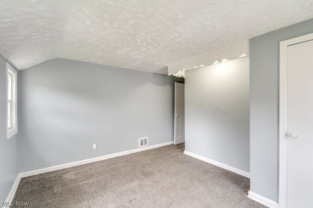 1090 Greenwood Avenue, Akron, OH 44320