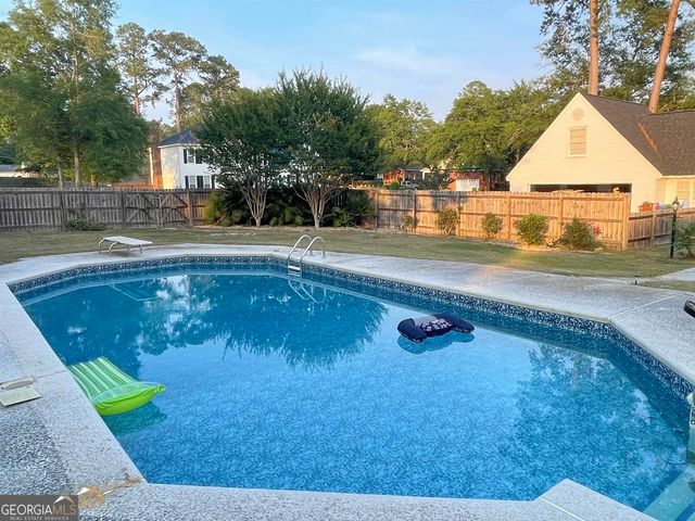 100 Cheek Drive, Dublin, GA 31021