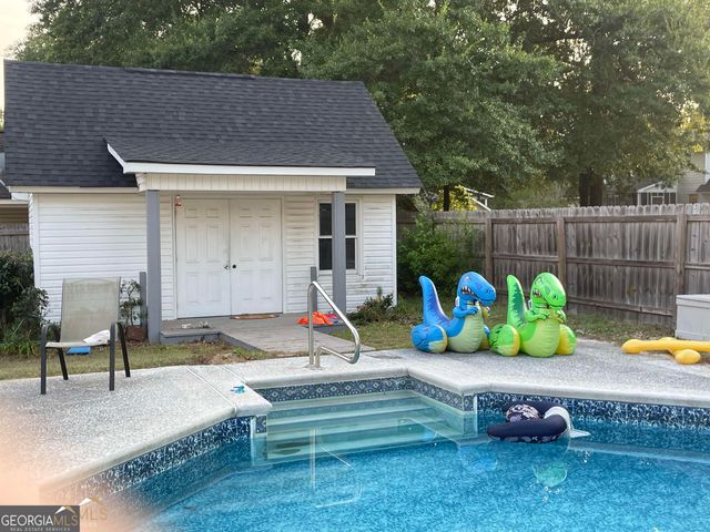 100 Cheek Drive, Dublin, GA 31021