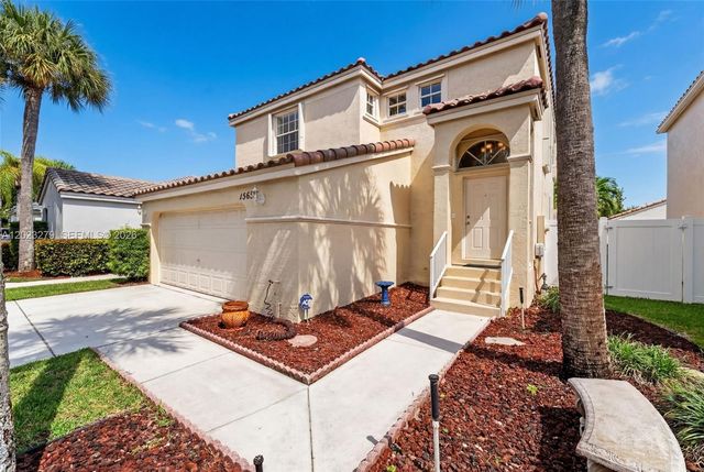 15657 NW 12th Mnr, Pembroke Pines, FL 33028