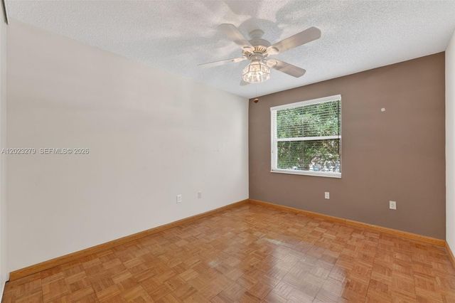 15657 NW 12th Mnr, Pembroke Pines, FL 33028