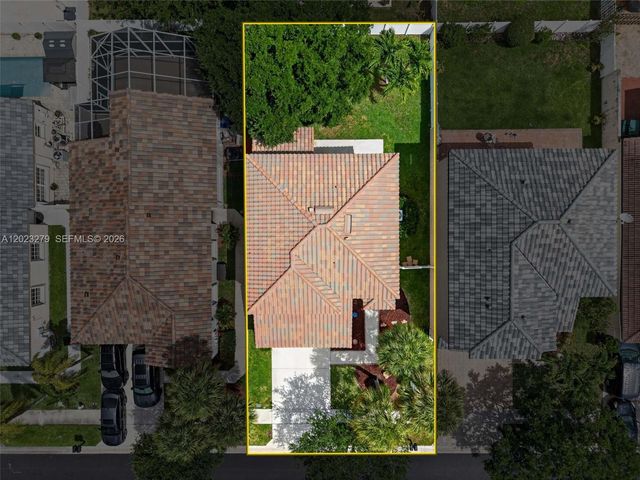 15657 NW 12th Mnr, Pembroke Pines, FL 33028