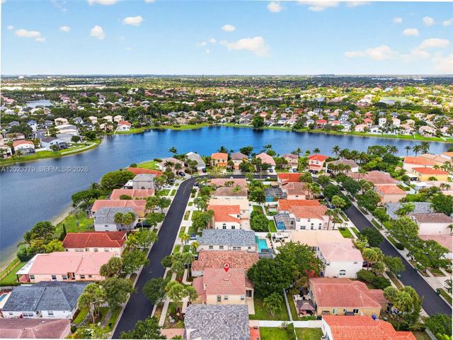 15657 NW 12th Mnr, Pembroke Pines, FL 33028