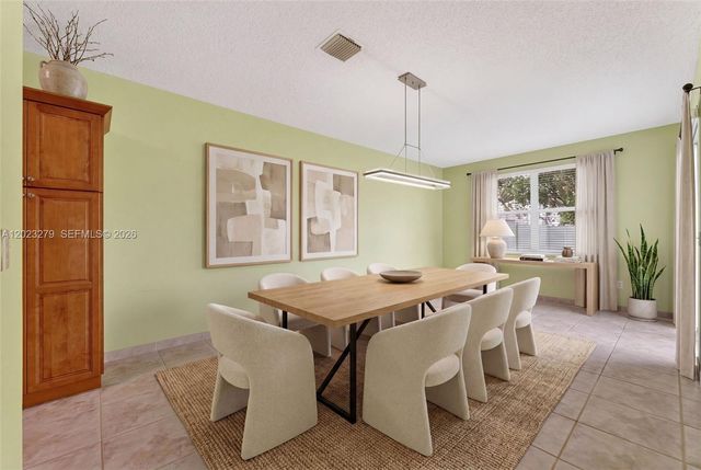 15657 NW 12th Mnr, Pembroke Pines, FL 33028
