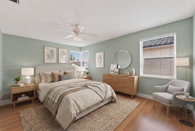 15657 NW 12th Mnr, Pembroke Pines, FL 33028