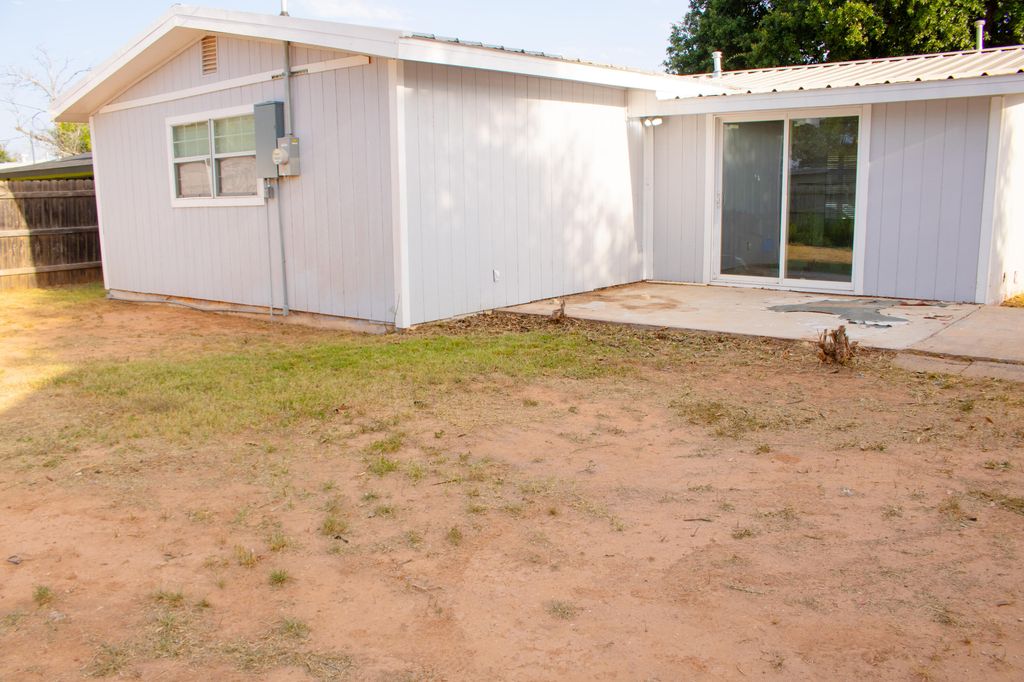 Image 12 of property listing at 2775 Oxford Avenue, San Angelo, TX 76904