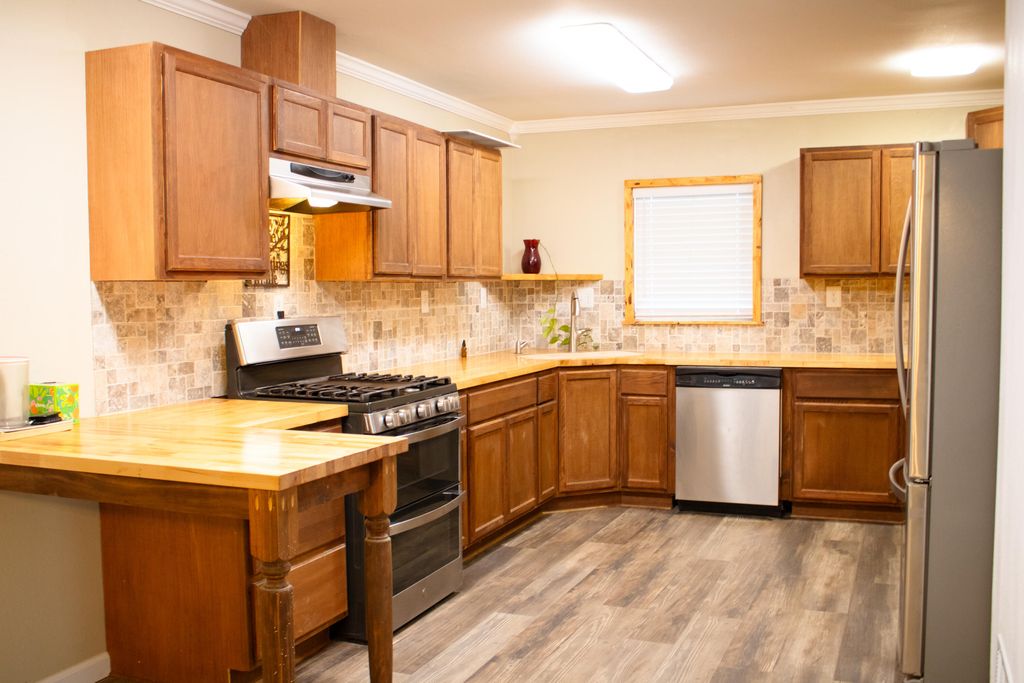 Image 5 of property listing at 2775 Oxford Avenue, San Angelo, TX 76904
