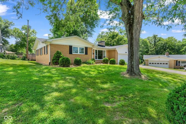 8 Paradise Lane, Greencastle, IN 46135