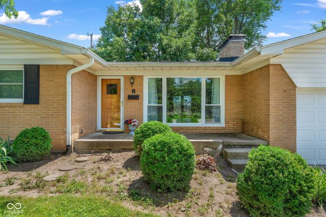 8 Paradise Lane, Greencastle, IN 46135