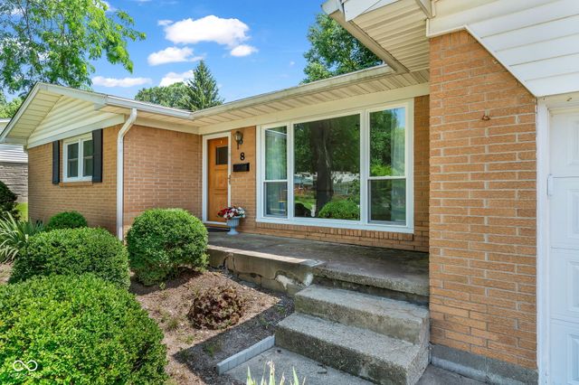 8 Paradise Lane, Greencastle, IN 46135
