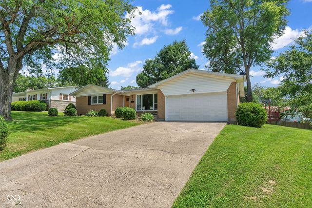 8 Paradise Lane, Greencastle, IN 46135