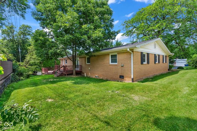 8 Paradise Lane, Greencastle, IN 46135