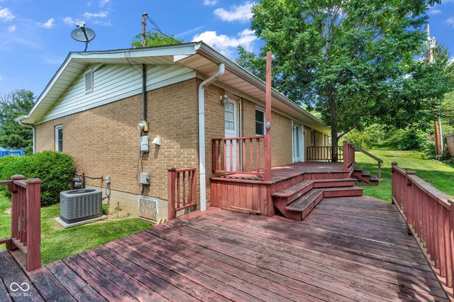 8 Paradise Lane, Greencastle, IN 46135