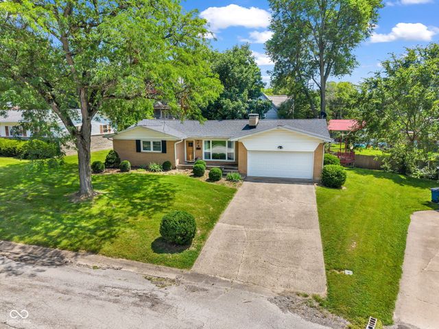 8 Paradise Lane, Greencastle, IN 46135