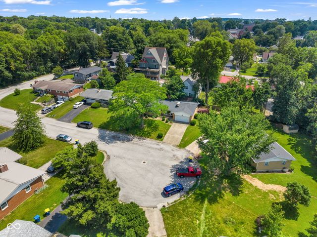 8 Paradise Lane, Greencastle, IN 46135