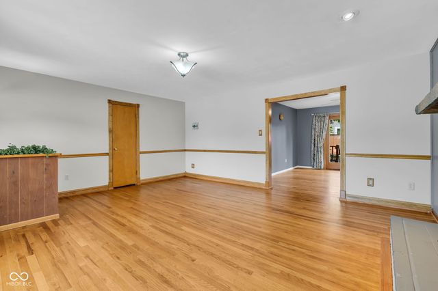 8 Paradise Lane, Greencastle, IN 46135