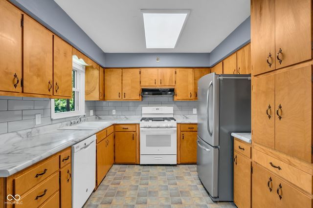8 Paradise Lane, Greencastle, IN 46135