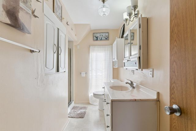 1421 Mulberry St Street, Waterloo, IA 50703