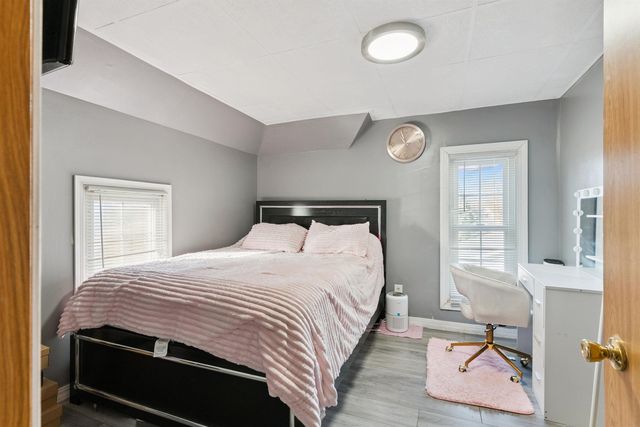 1421 Mulberry St Street, Waterloo, IA 50703