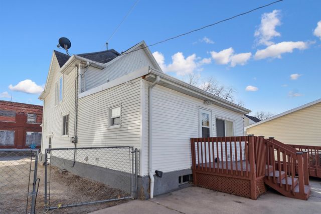 1421 Mulberry St Street, Waterloo, IA 50703