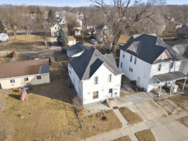 1421 Mulberry St Street, Waterloo, IA 50703