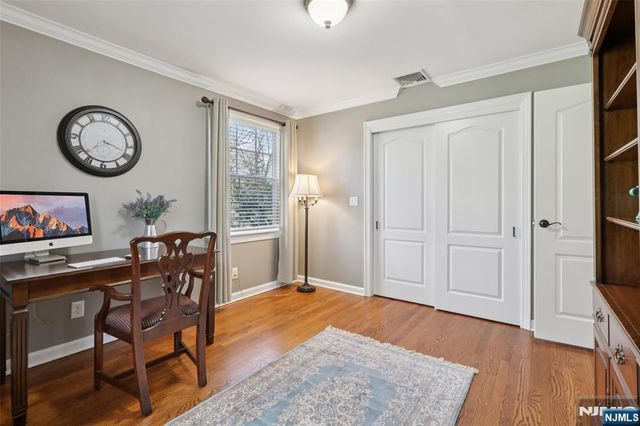 395 Frances Place, Wyckoff, NJ 07481