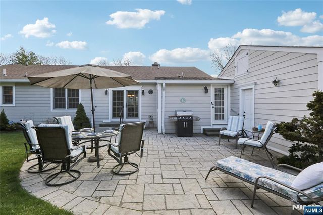395 Frances Place, Wyckoff, NJ 07481