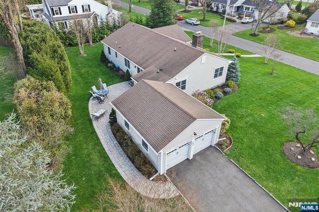 395 Frances Place, Wyckoff, NJ 07481