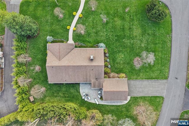 395 Frances Place, Wyckoff, NJ 07481