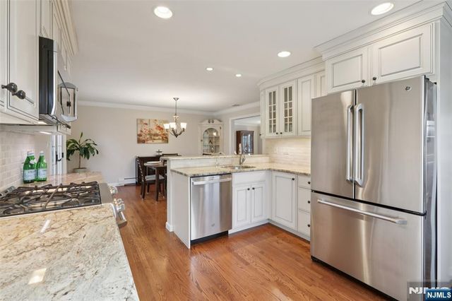395 Frances Place, Wyckoff, NJ 07481