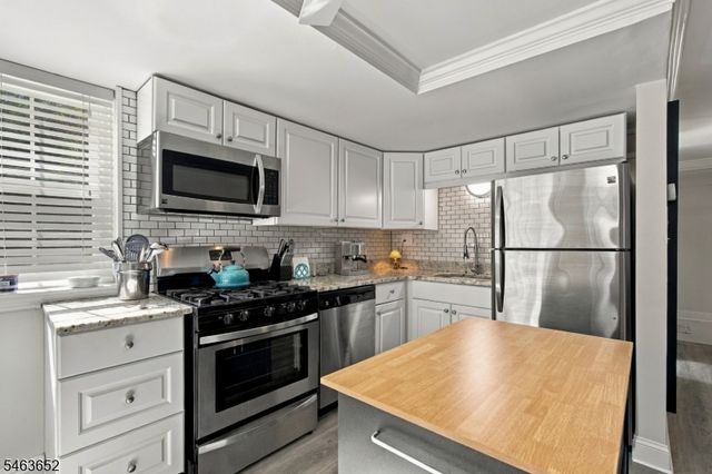 470 Valley Rd 9A, Montclair Twp., NJ 07043