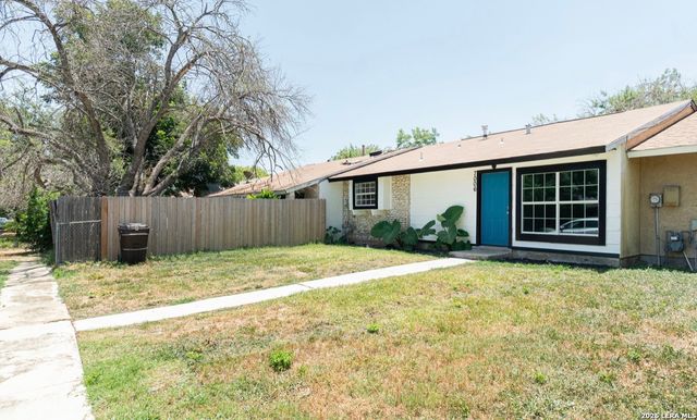 7006 Glen Pass, San Antonio, TX 78239