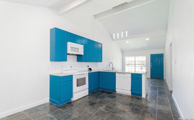 7006 Glen Pass, San Antonio, TX 78239