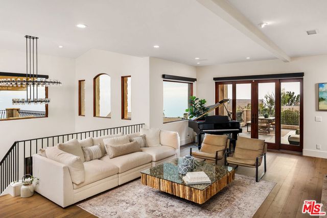 740 Bolsana Drive, Laguna Beach, CA 92651