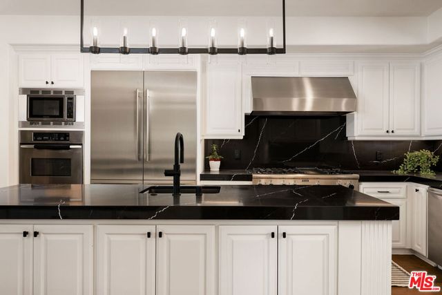 740 Bolsana Drive, Laguna Beach, CA 92651