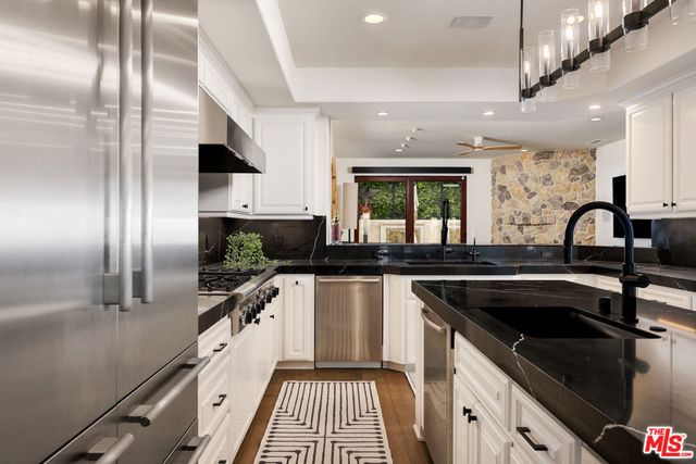 740 Bolsana Drive, Laguna Beach, CA 92651