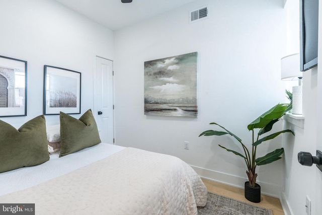 351 FITZGERALD ST, Philadelphia, PA 19148