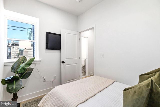 351 FITZGERALD ST, Philadelphia, PA 19148