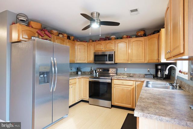 16903 CAVALRY DR, Williamsport, MD 21795