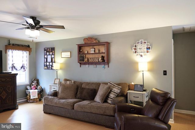 16903 CAVALRY DR, Williamsport, MD 21795
