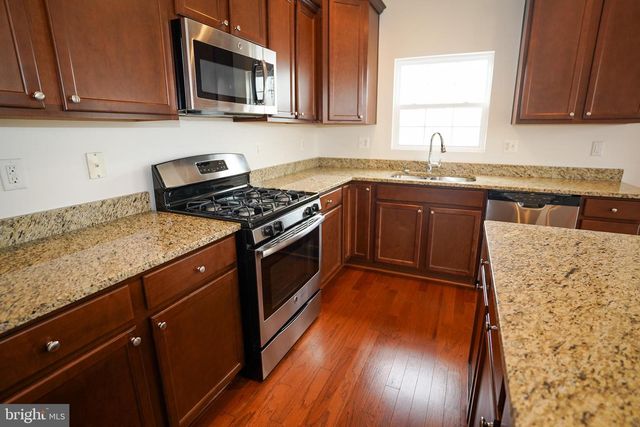7810 QUIDDITCH LN, Elkridge, MD 21075