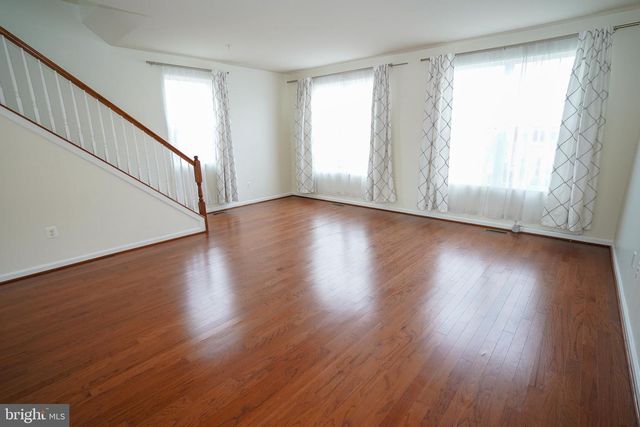 7810 QUIDDITCH LN, Elkridge, MD 21075