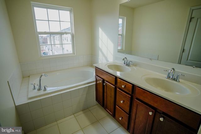 7810 QUIDDITCH LN, Elkridge, MD 21075