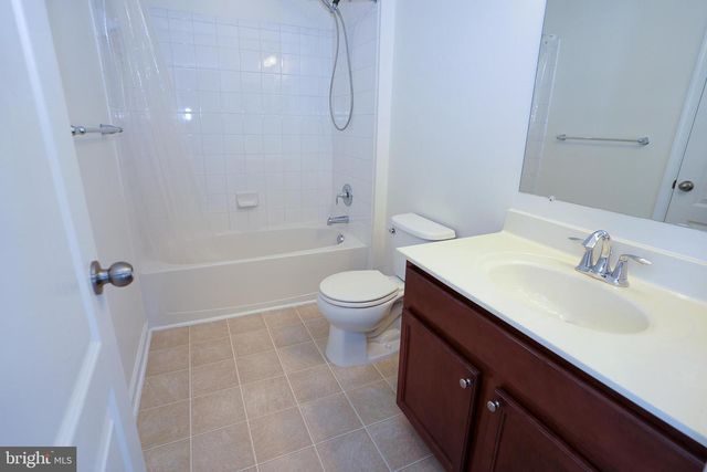 7810 QUIDDITCH LN, Elkridge, MD 21075