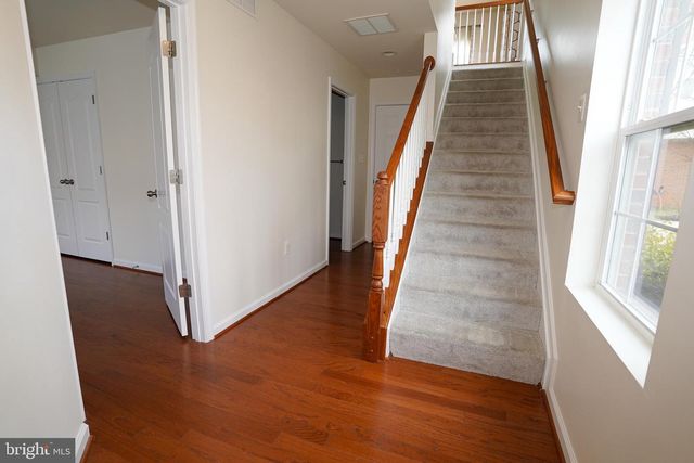 7810 QUIDDITCH LN, Elkridge, MD 21075