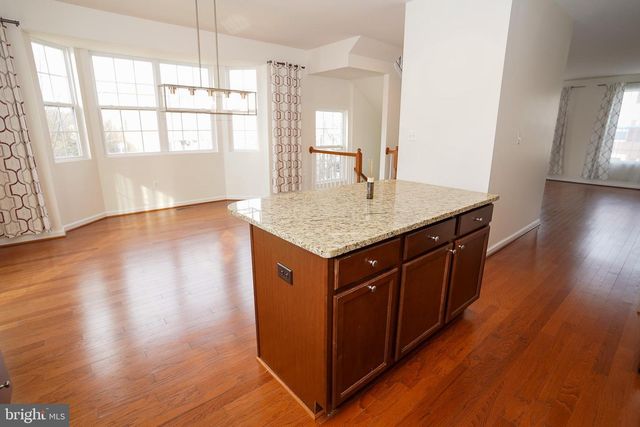 7810 QUIDDITCH LN, Elkridge, MD 21075