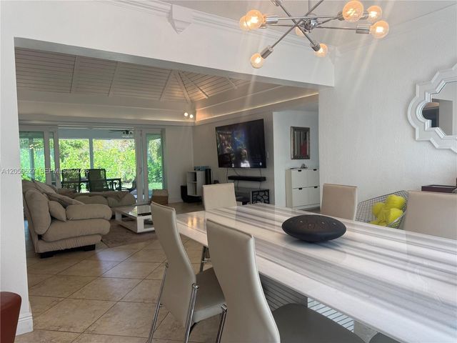 4708 Bayberry Ln, Tamarac, FL 33319
